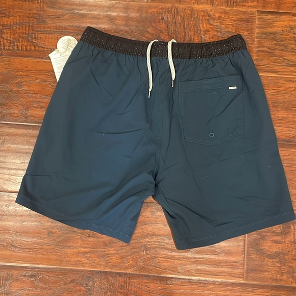Vuori Kore shorts BNWT - Picture 7 of 7
